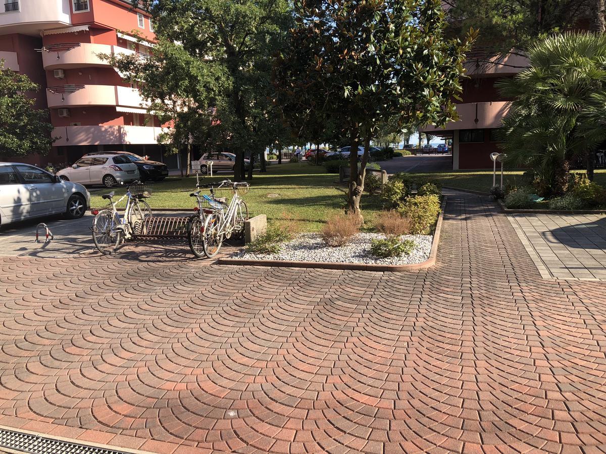 Residence Viale Del Sole Grado Bagian luar foto